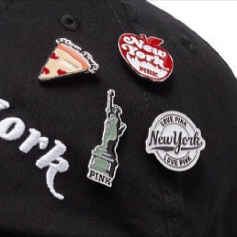 💗VS PINK NEW YORK COLLECTIBLE PINS - Picture 5 of 6